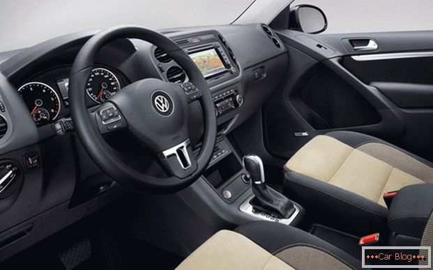 Aparência, qualidade dos materiais, conforto - tudo no salão Volkswagen Tiguan ao mais alto nível