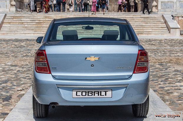 Chevrolet Cobalt car: vista traseira