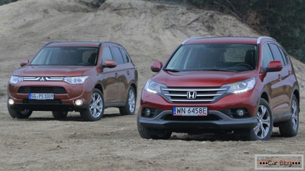 Mitsubishi Outlander e Honda CR-V - автомобили,  которые могут похвастаться немалой популярностью среди паркетников
