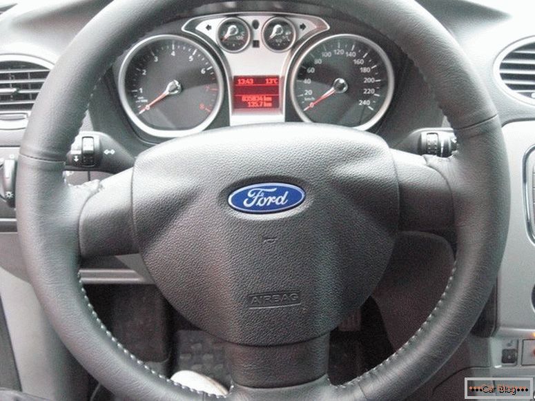 Volante Ford Focus 2