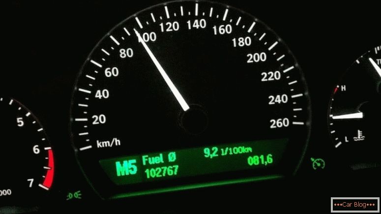 Consumo de gasolina por 100 km - o principal indicador da eficiência do carro