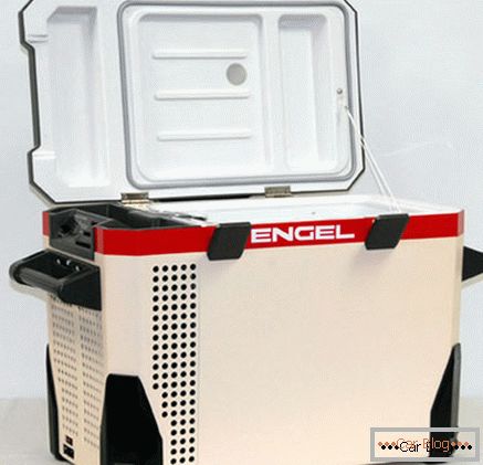 Compressor auto-refrigerador (auto-congelador)
