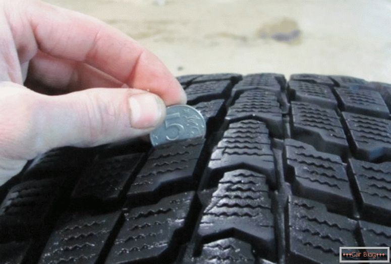 Poupança na compra de pneus para o inverno