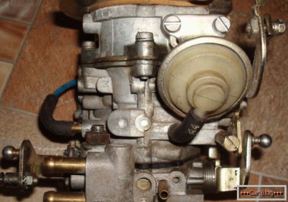 Carburador Weber no VAZ 2109