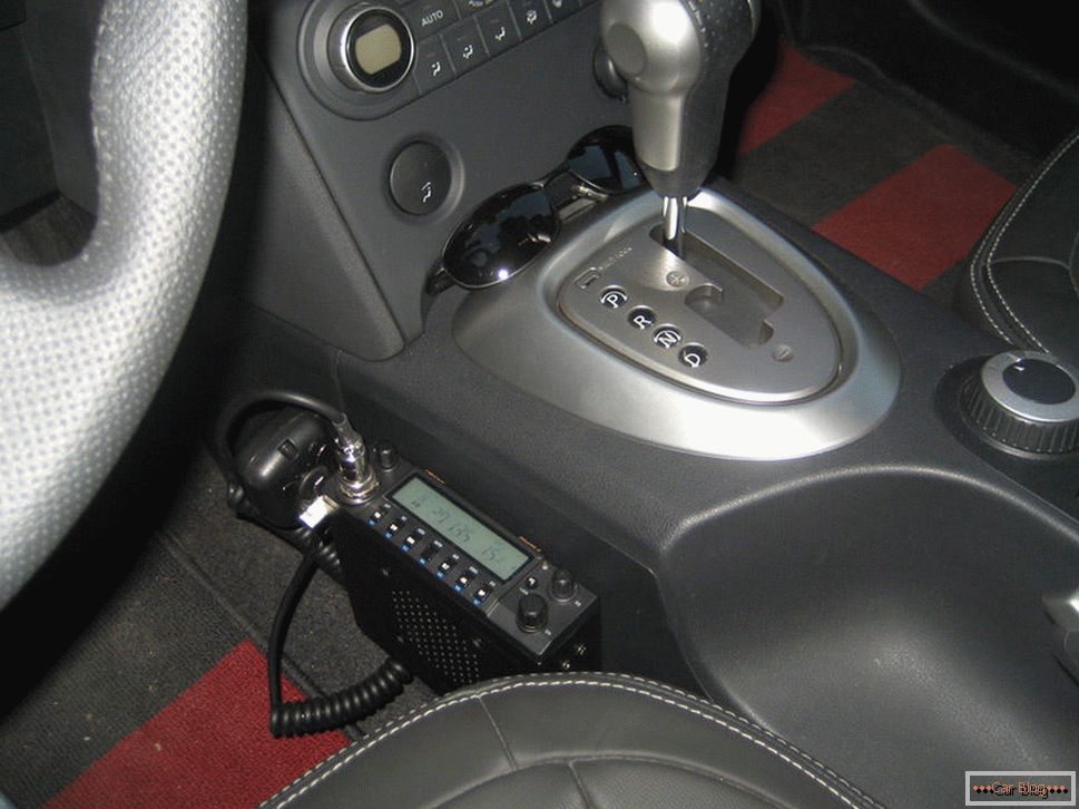 Colocação do rádio no carro