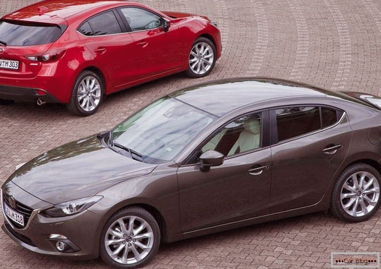 Novo Mazda 3 sedan e hatchback