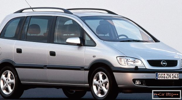 Opel Zafira - minivan alemã