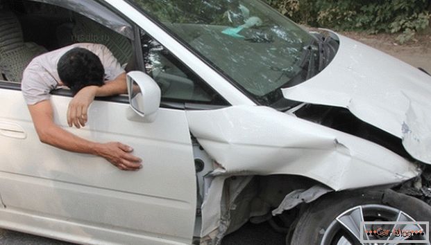 Acidentes geralmente ocorrem por causa de motoristas bêbados