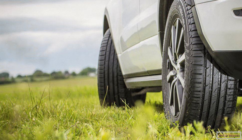 Os melhores pneus de verão para SUVs