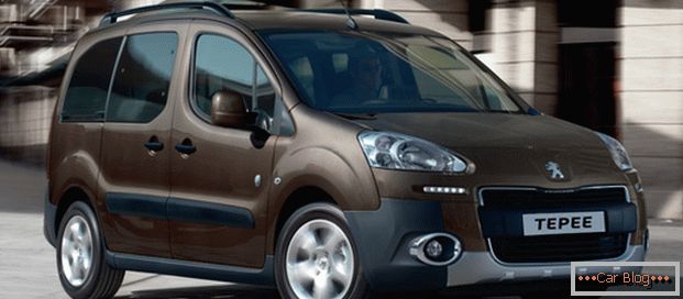 Автомобиль Parceiro Peugeot - французский minivan, занимающий лидирующие позиции на рынке в своём сегменте