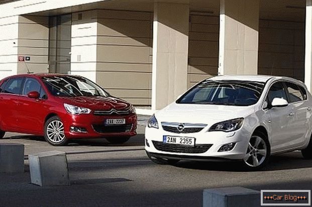 Carros montados na Rússia Citroen C4 ou Opel Astra - o que é melhor?