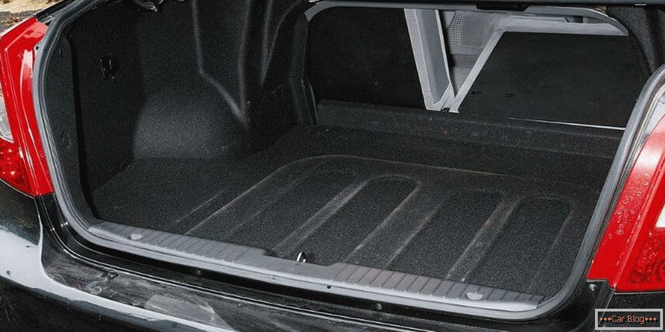 Compartimento de bagagem Chevrolet Lacetti